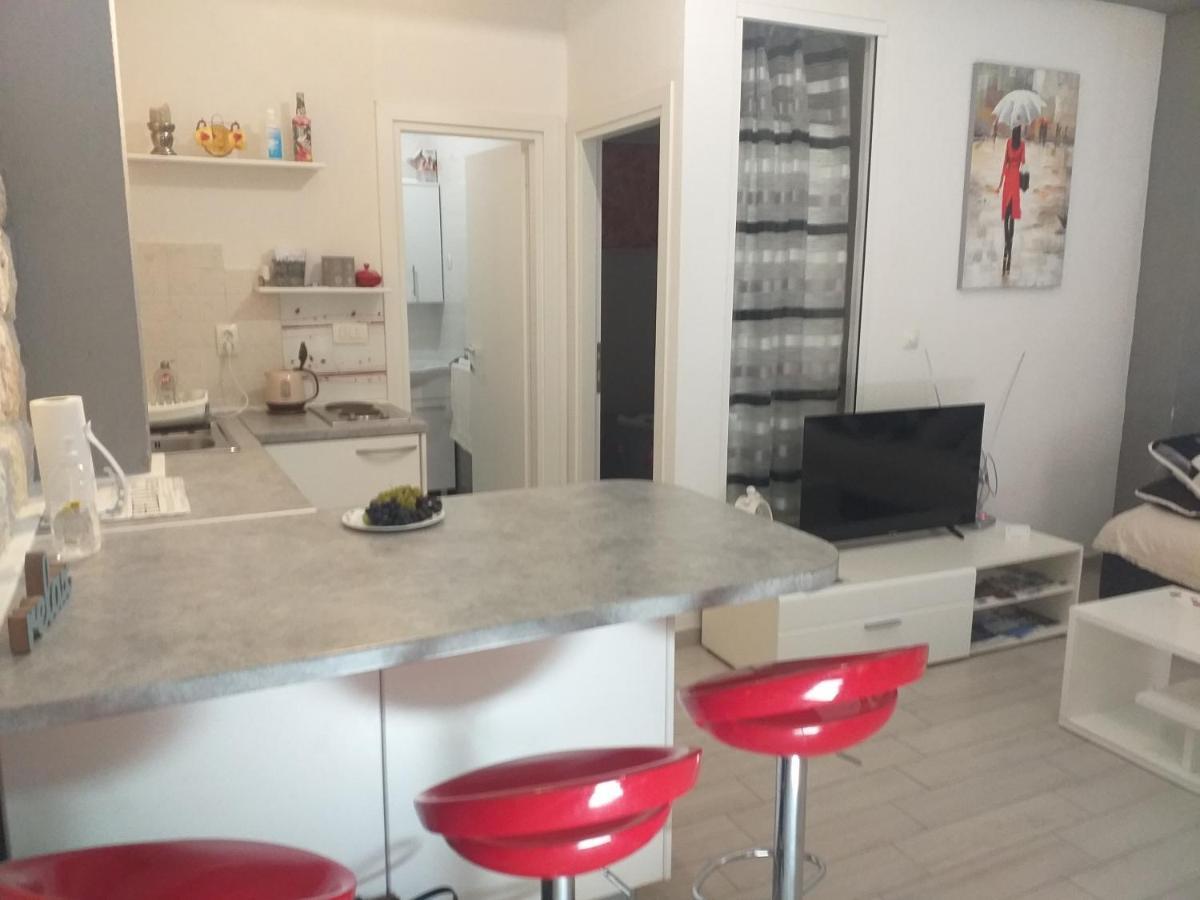 Apartment Vita กอร์จูลา ภายนอก รูปภาพ