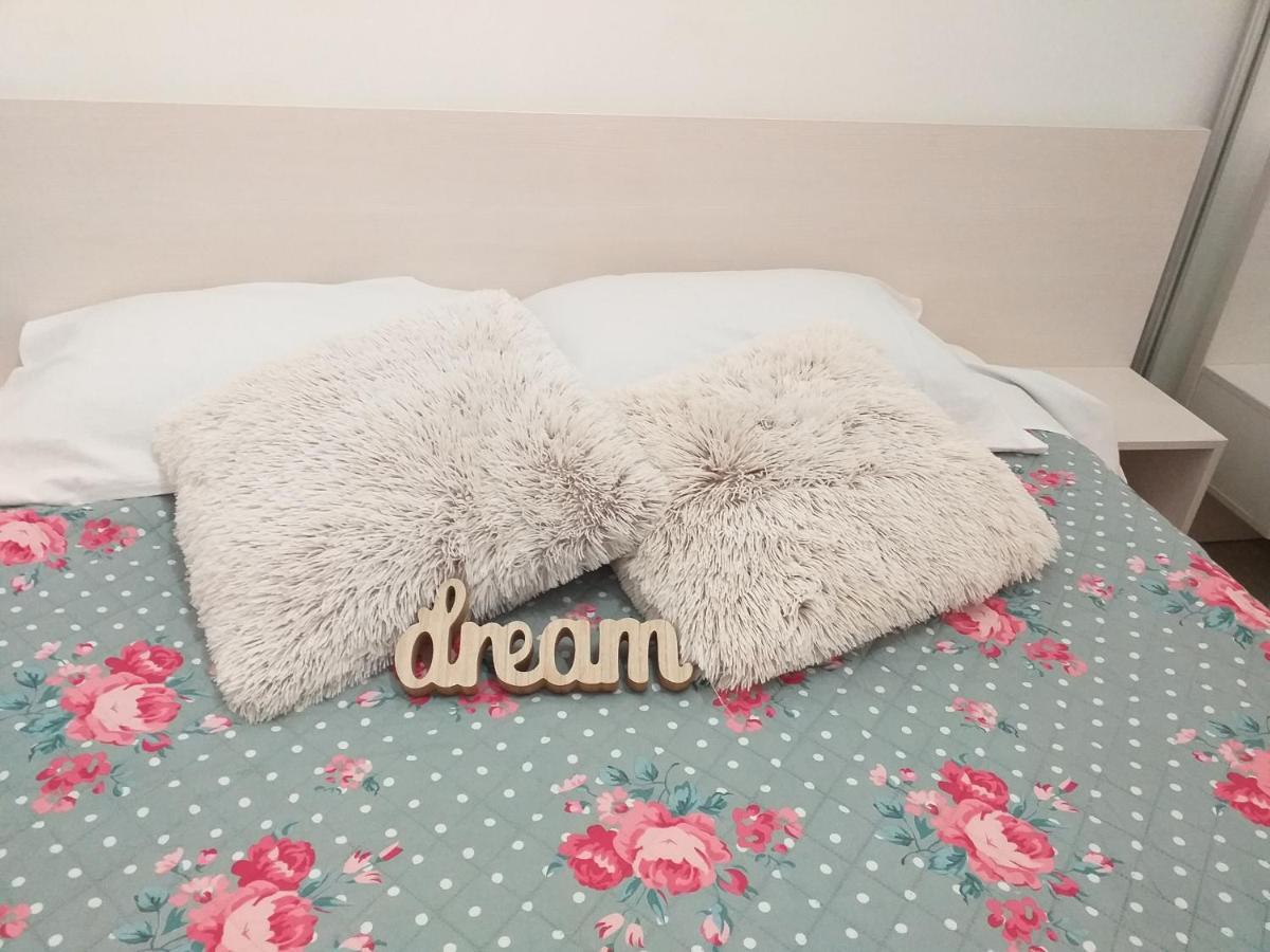Apartment Vita กอร์จูลา ภายนอก รูปภาพ