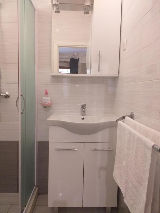 Apartment Vita กอร์จูลา ภายนอก รูปภาพ